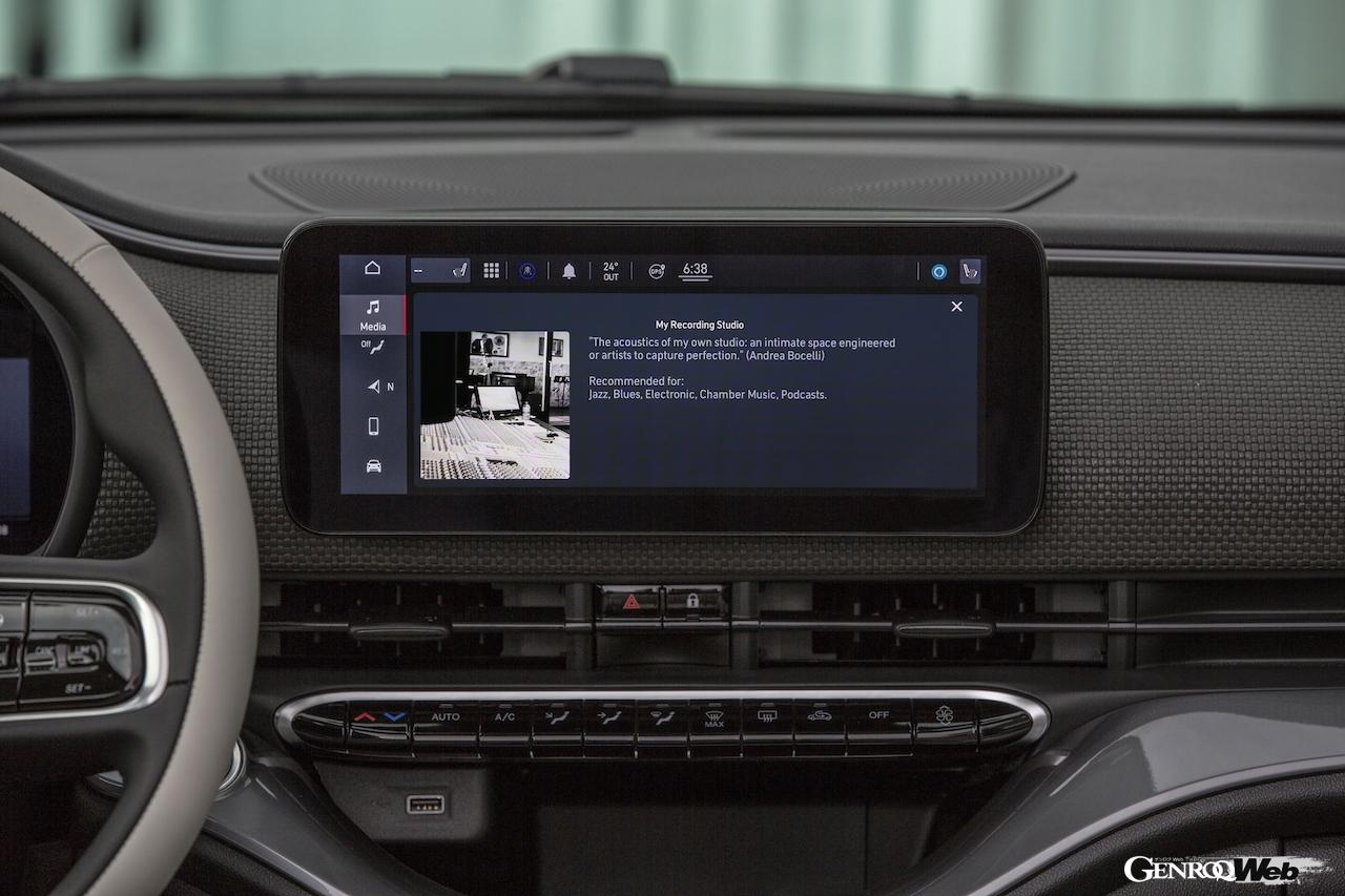 「フィアット 500e Inspired By Music」に搭載される「バーチャル・ヴェニュー」機能。