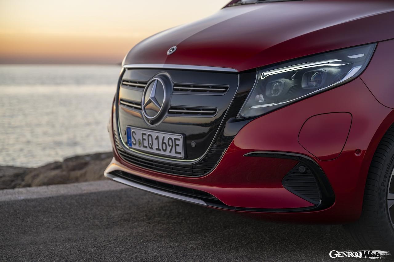 「メルセデス・ベンツ EQV」改良新型のエクステリア。