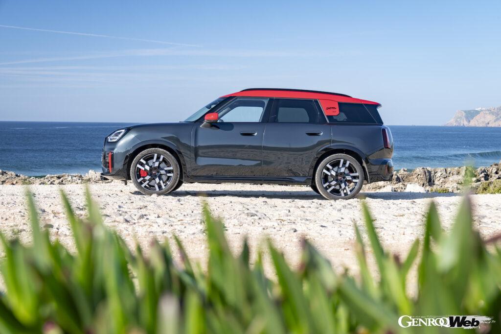 スクエアなボディスタイルにも関わらず、MINI ジョン クーパー ワークス カントリーマンは、Cd値0.26という非常に優れた空力性能を実現している。