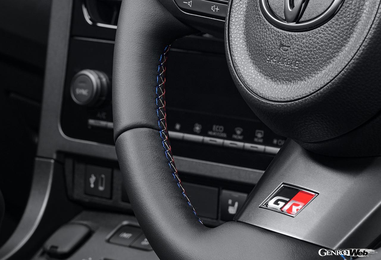 「GRヤリス RZ High performance セバスチャン・オジエ エディション」の専用装備。