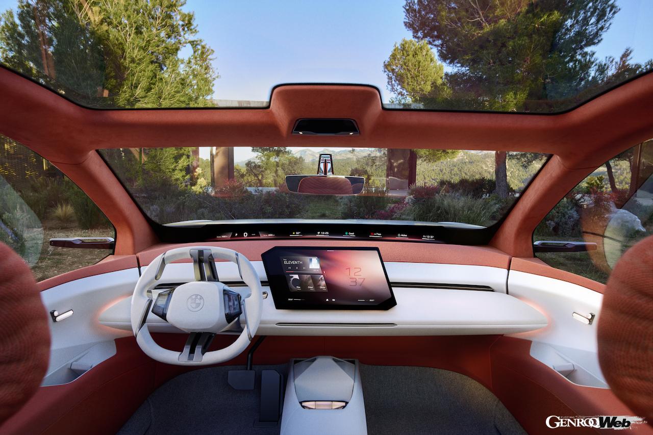 次世代SAVを予告する「BMW ビジョン ノイエ クラッセ X」のインテリア。