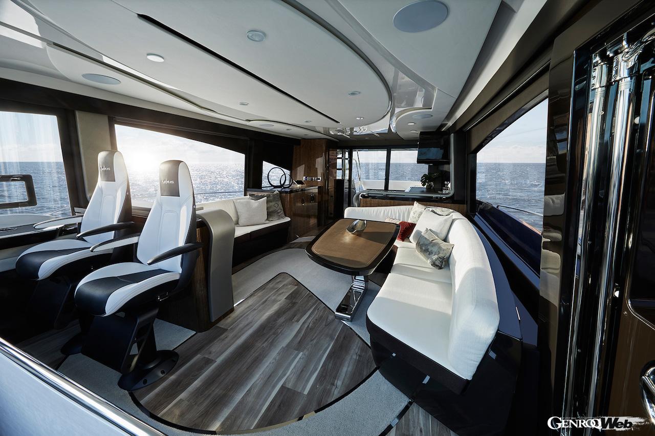 一部改良が施されたレクサスのフラッグシップヨット「LY650」のインテリア。