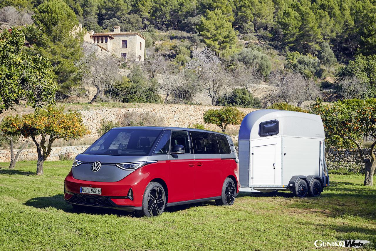 ハイパフォーマンス電動MPV「フォルクスワーゲン ID.Buzz GTX」のエクステリア。