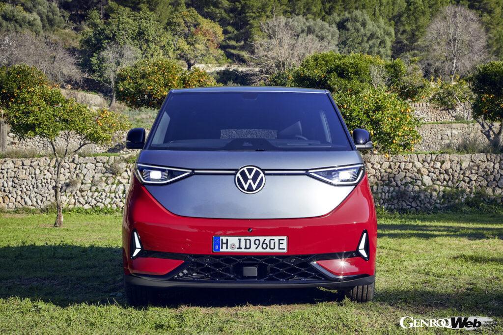 ハイパフォーマンス電動MPV「フォルクスワーゲン ID.Buzz GTX」のエクステリア。