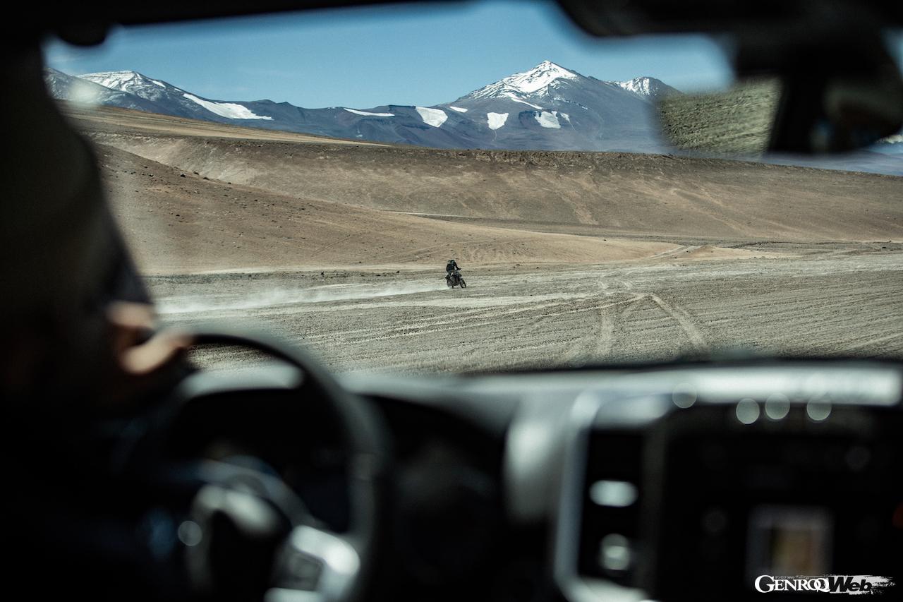 ポル・タレスの「オホス・デル・サラード」挑戦をサポートした、ラム 1500 ビッグホーン。