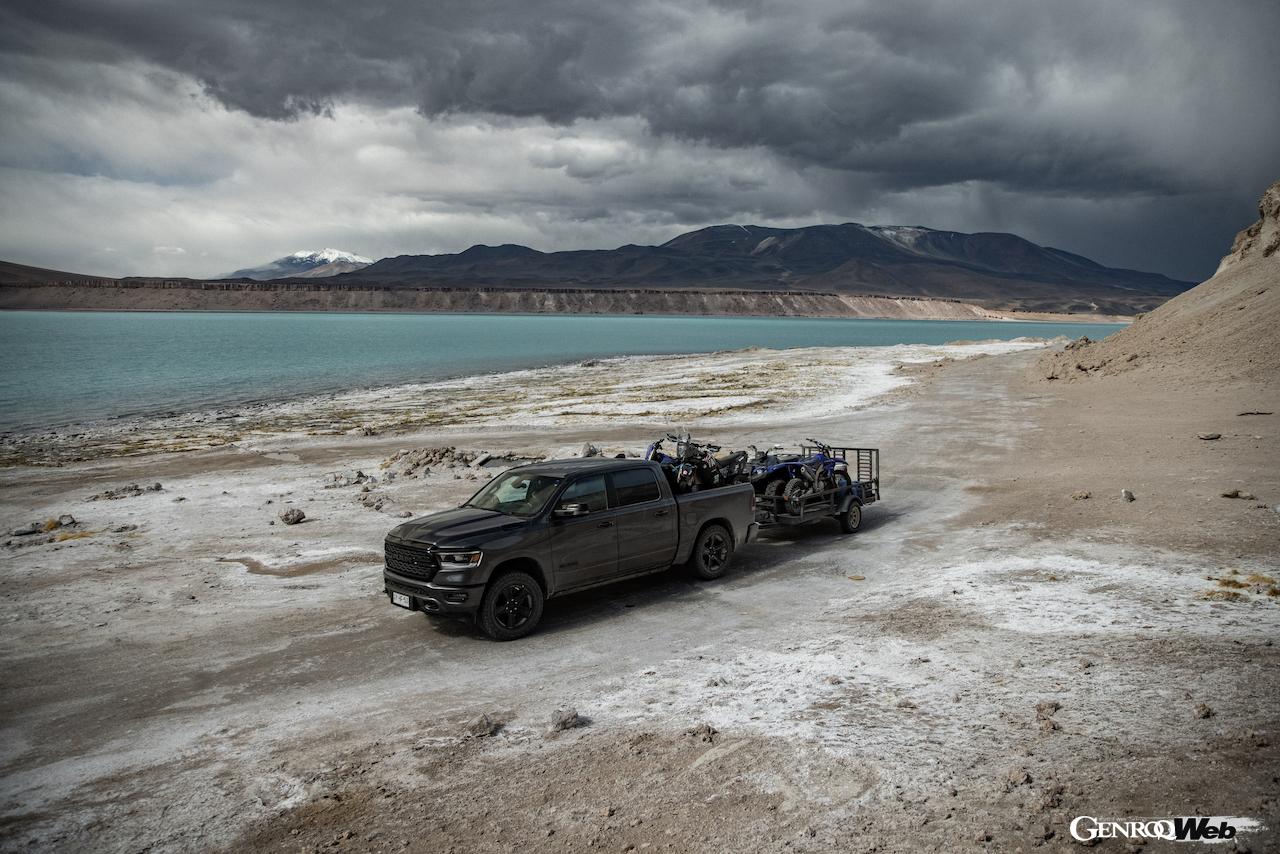 ポル・タレスの「オホス・デル・サラード」挑戦をサポートした、ラム 1500 ビッグホーン。