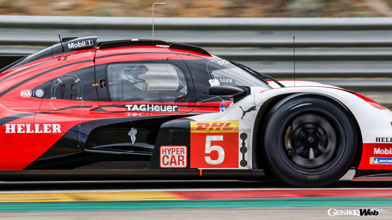 ハイブリッドプロトタイプ「ポルシェ 963」で精力的にモーターランド・アラゴンでラップを重ねたセバスチャン・ベッテル。