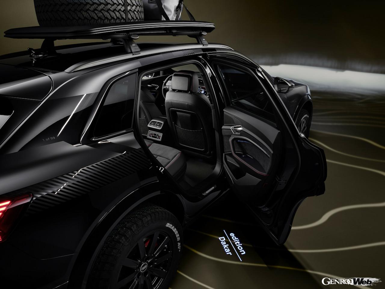 「アウディ Q8 e-tron エディション ダカール」のインテリア。