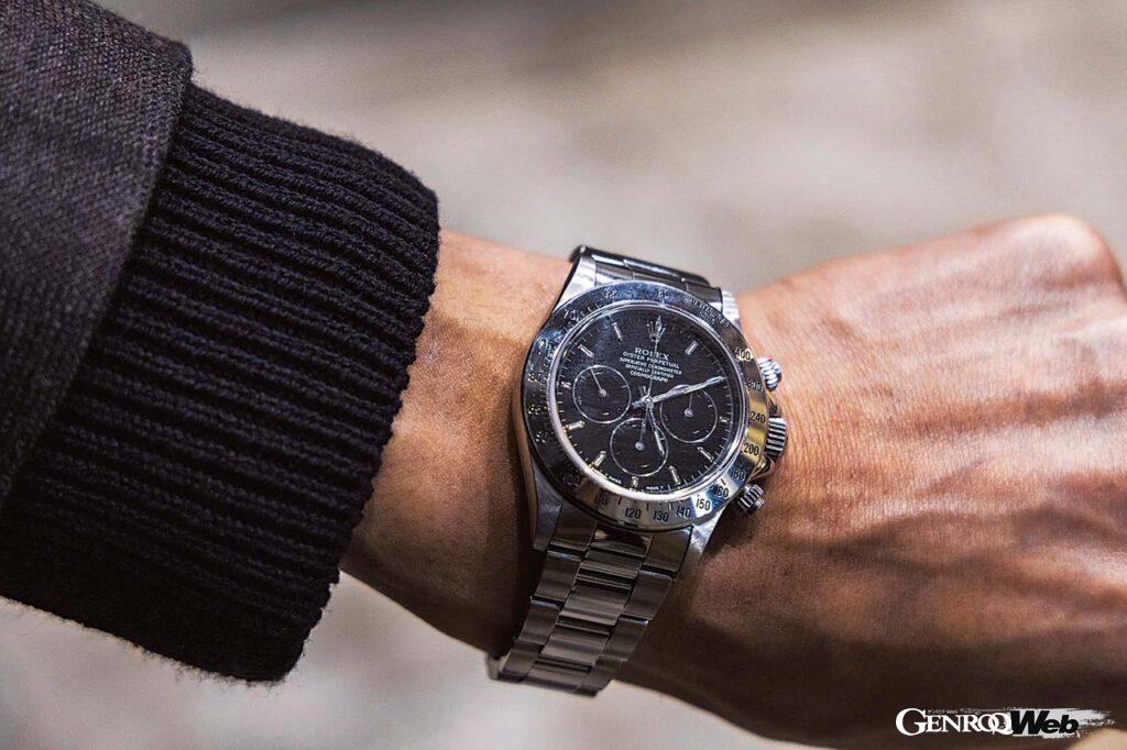 大津さんがコミット銀座で購入したなかでもお気に入りのモデルが、エルプリメロ搭載のロレックスデイトナ（Ref.16520）1993年モデル。インダイヤルが変色した通称“パトリッツイダイヤル”。こうした希少モデルに出会えるのもコミット銀座の魅力という。