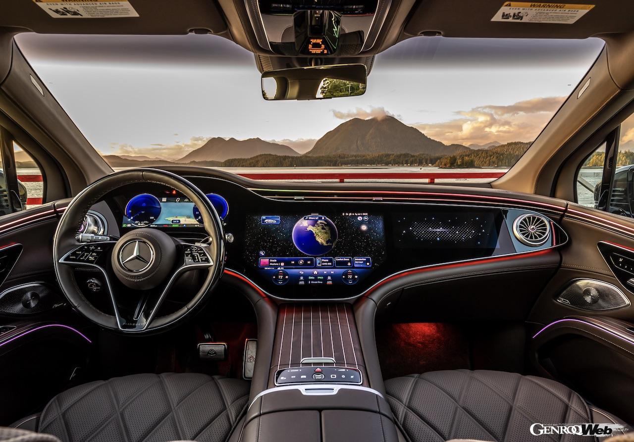 「メルセデス・マイバッハ EQS 680 SUV」のインテリア。