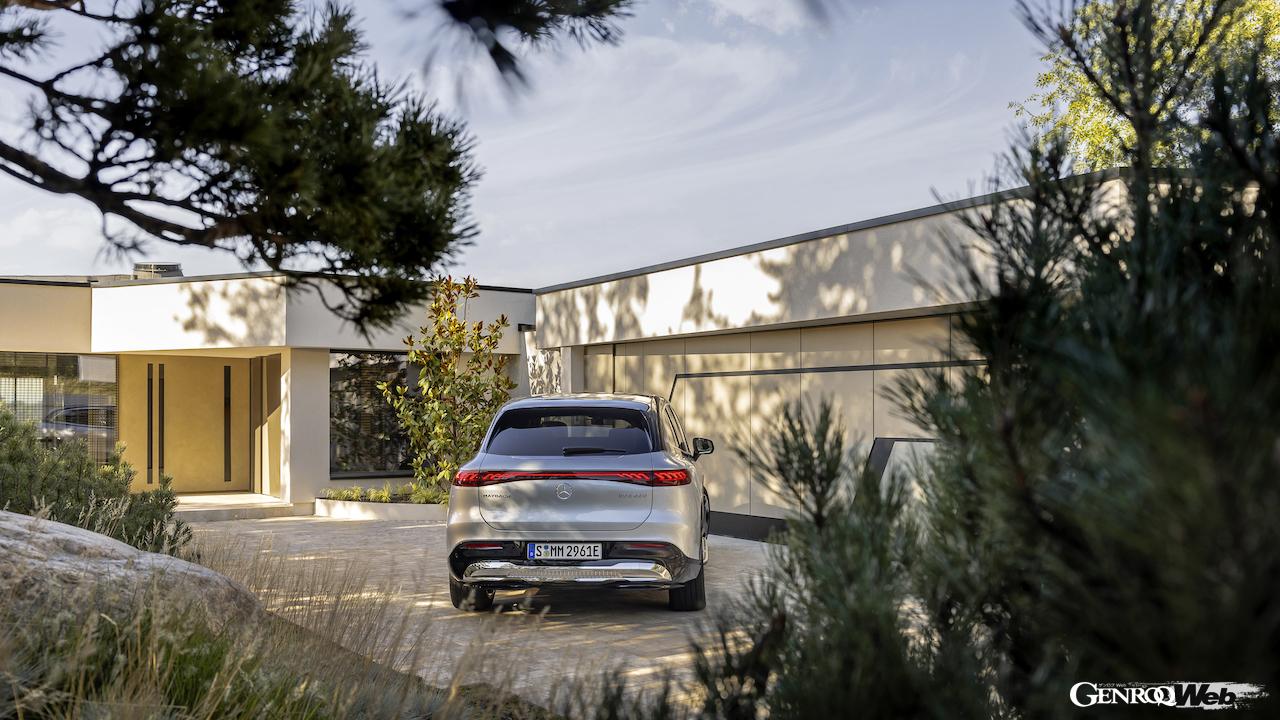 「メルセデス・マイバッハ EQS 680 SUV」のエクステリア。