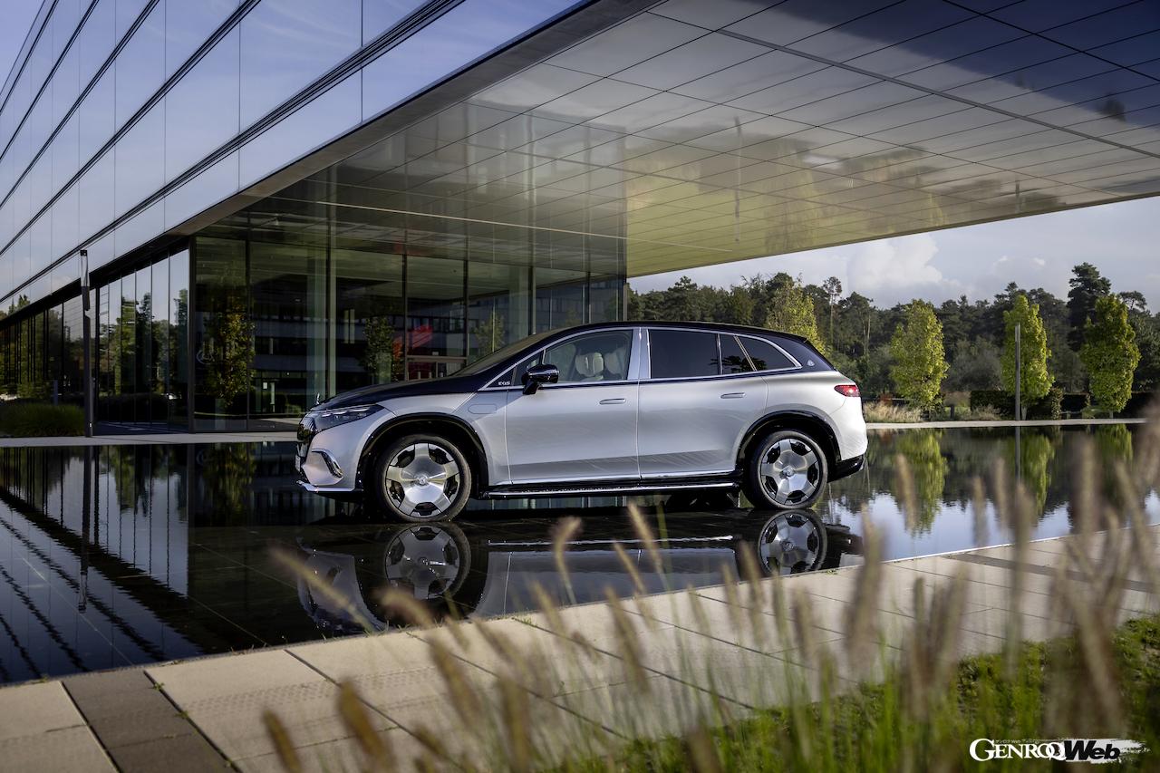「メルセデス・マイバッハ EQS 680 SUV」のエクステリア。
