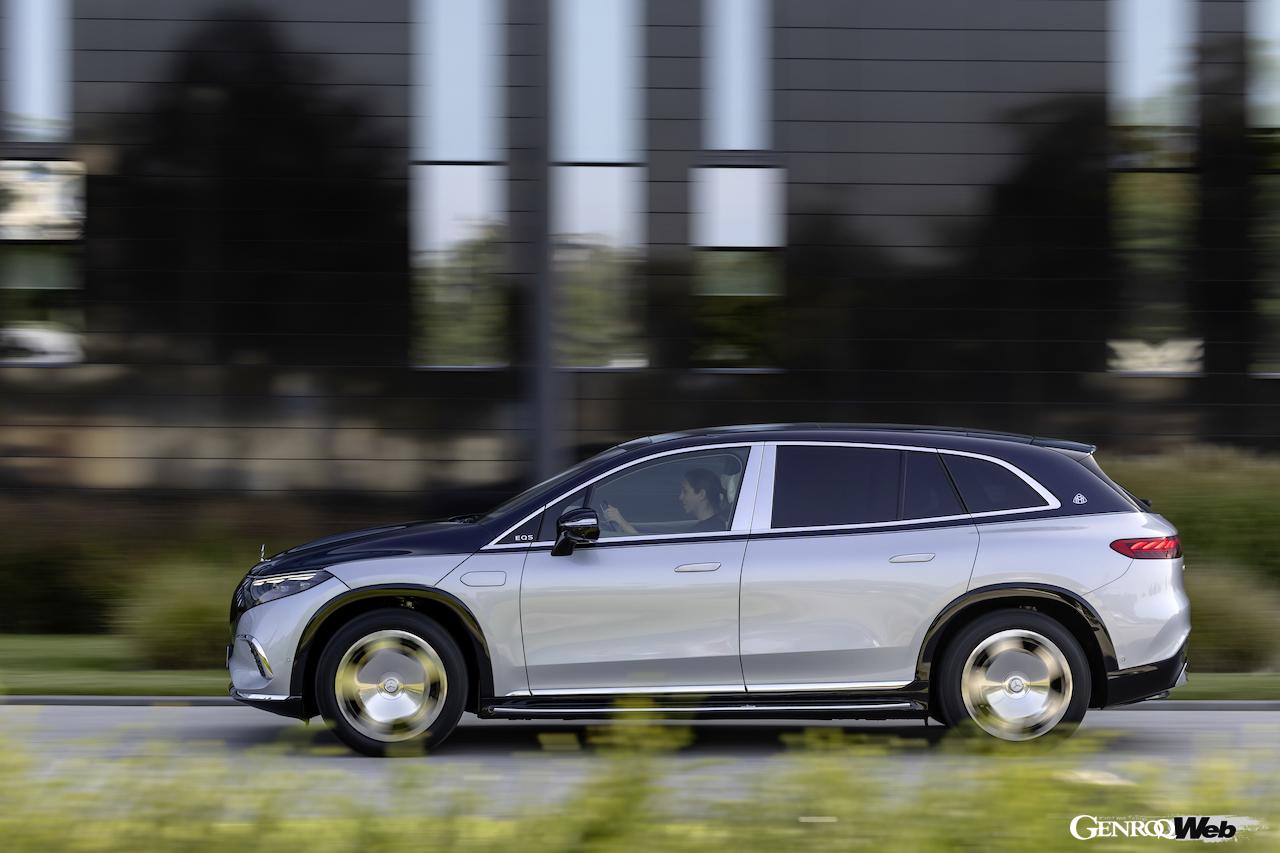 「メルセデス・マイバッハ EQS 680 SUV」のエクステリア。
