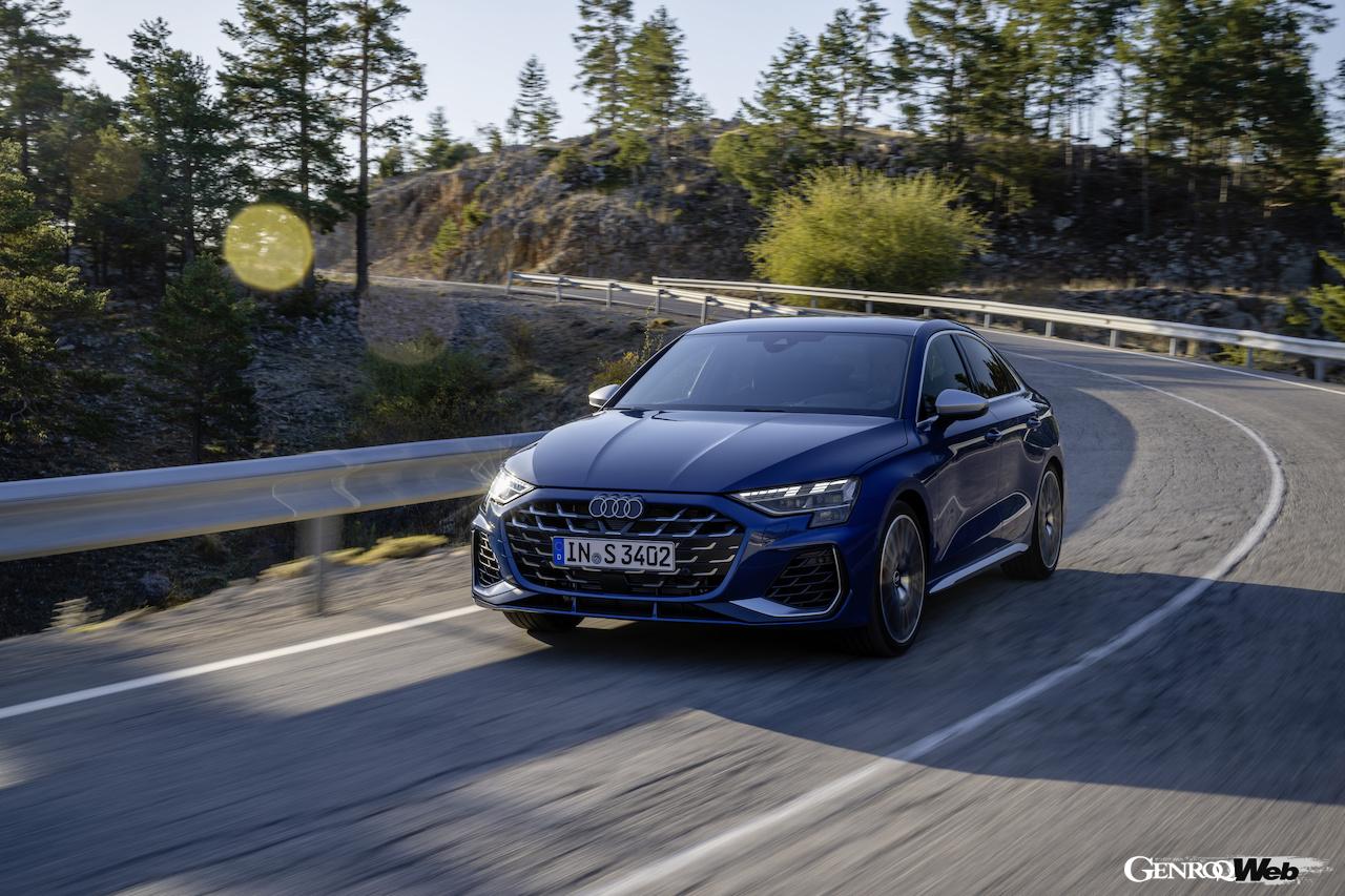 「アウディ A3 セダン」改良新型の走行シーン。