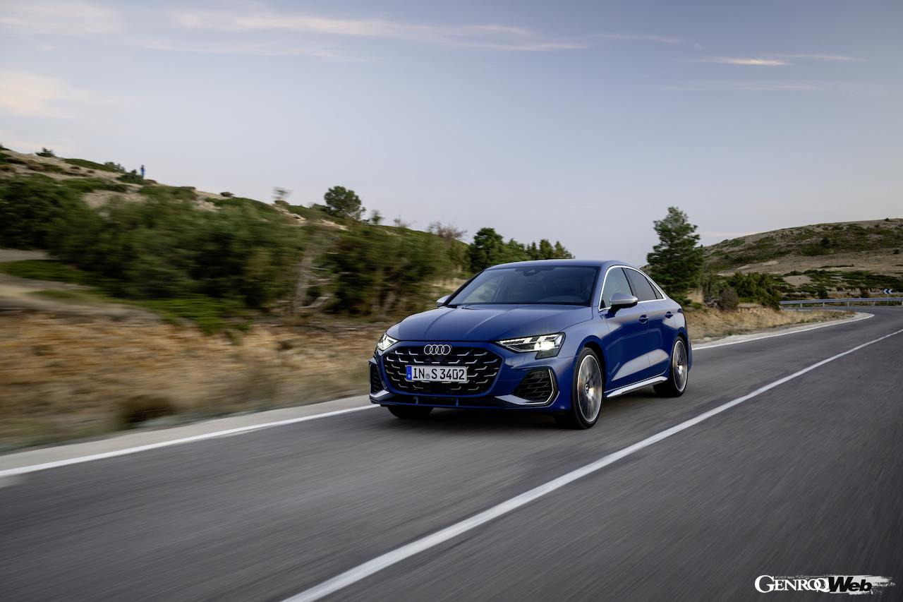 「アウディ A3 セダン」改良新型の走行シーン。