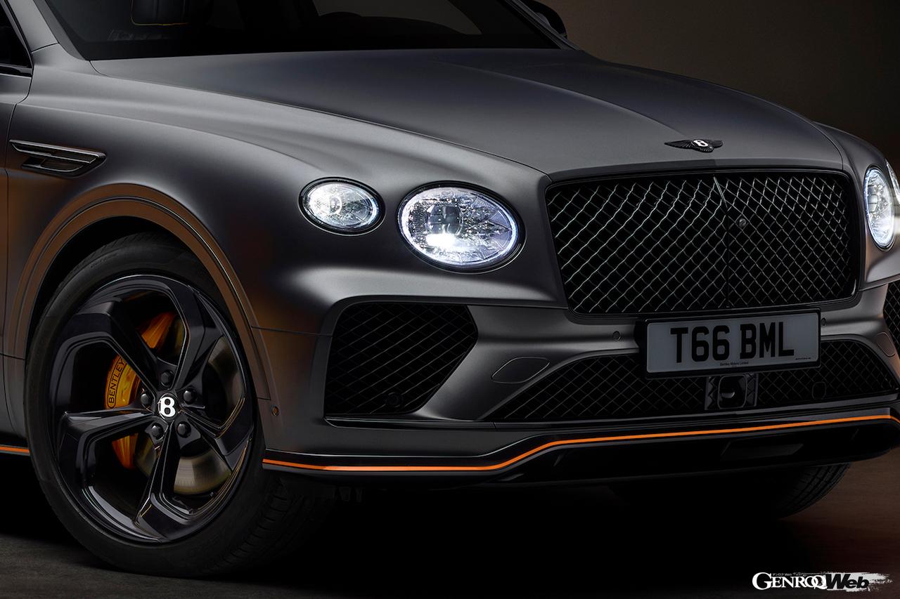 「ベントレー ベンテイガ S ブラックエディション」のエクステリア。