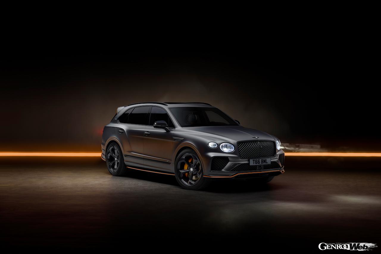 「ベントレー ベンテイガ S ブラックエディション」のエクステリア。