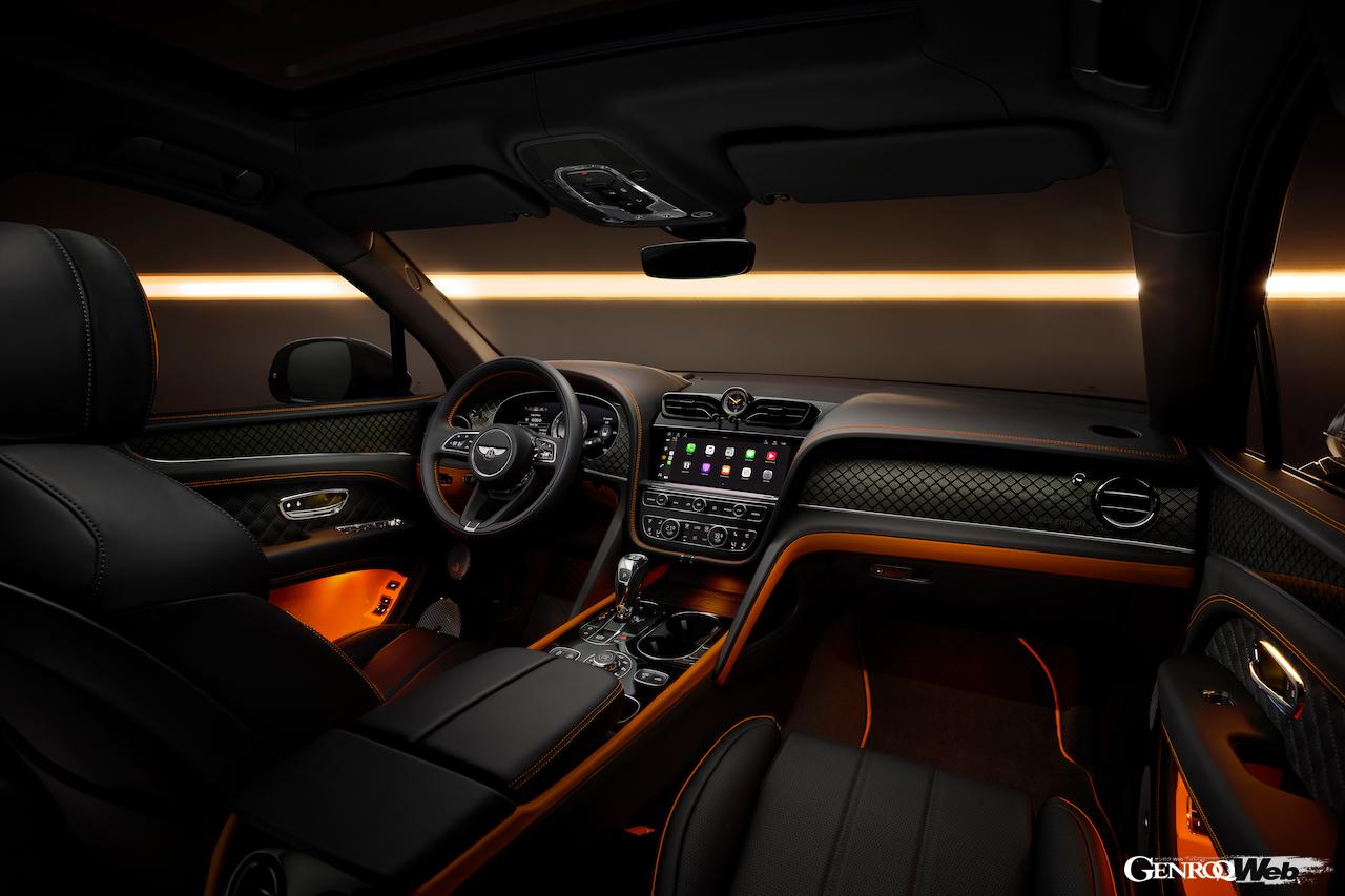 「ベントレー ベンテイガ S ブラックエディション」のインテリア。