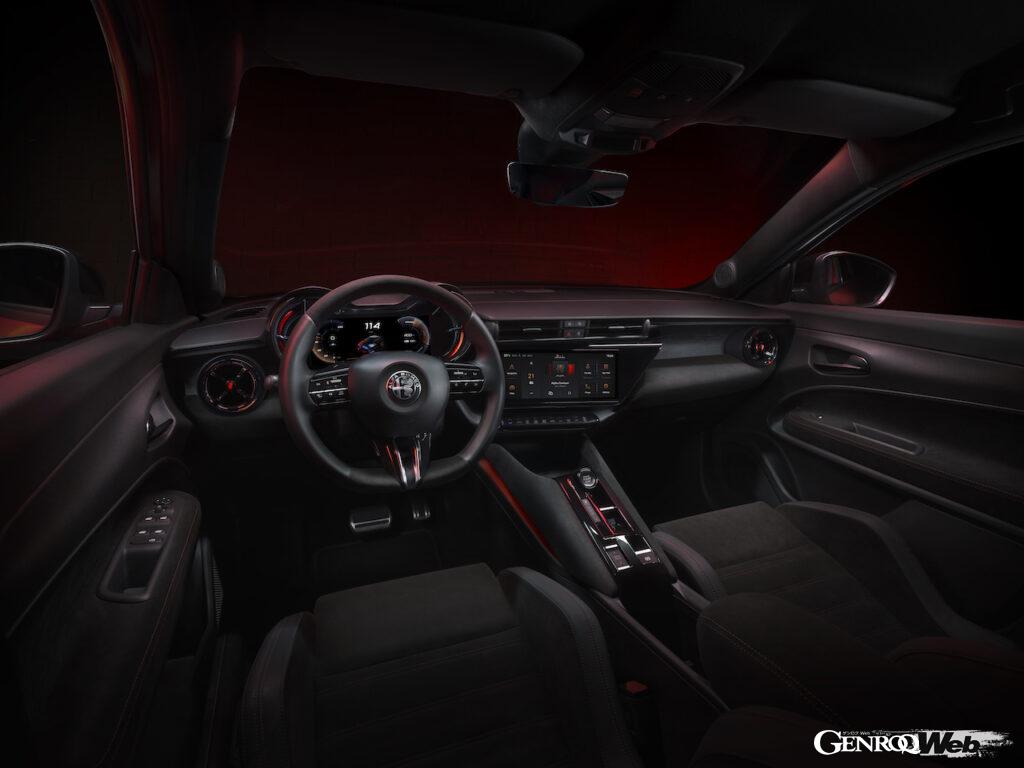 新型Bセグクロスオーバー「アルファロメオ ミラノ」のインテリア。