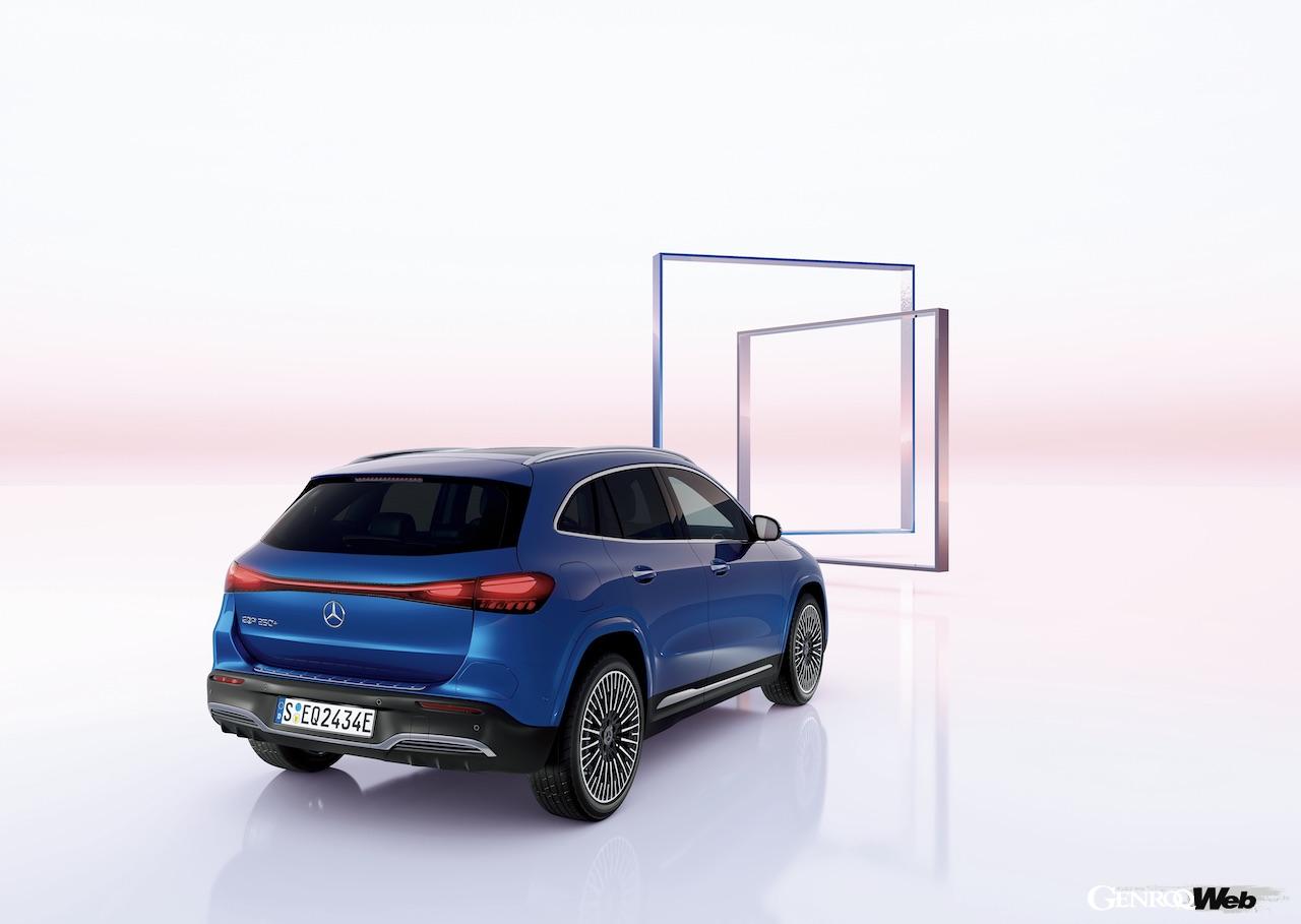 「メルセデス・ベンツ EQA」改良新型のエクステリア。