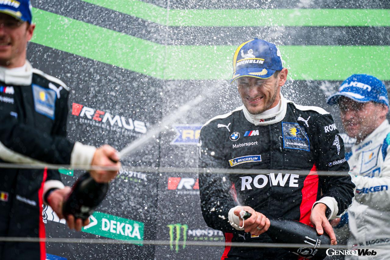 ROWEレーシングのM4 GT3 98号車をドライブする、ラファエレ・マルチェロ、マキシム・マルタン、マルコ・ヴィットマンの3人。