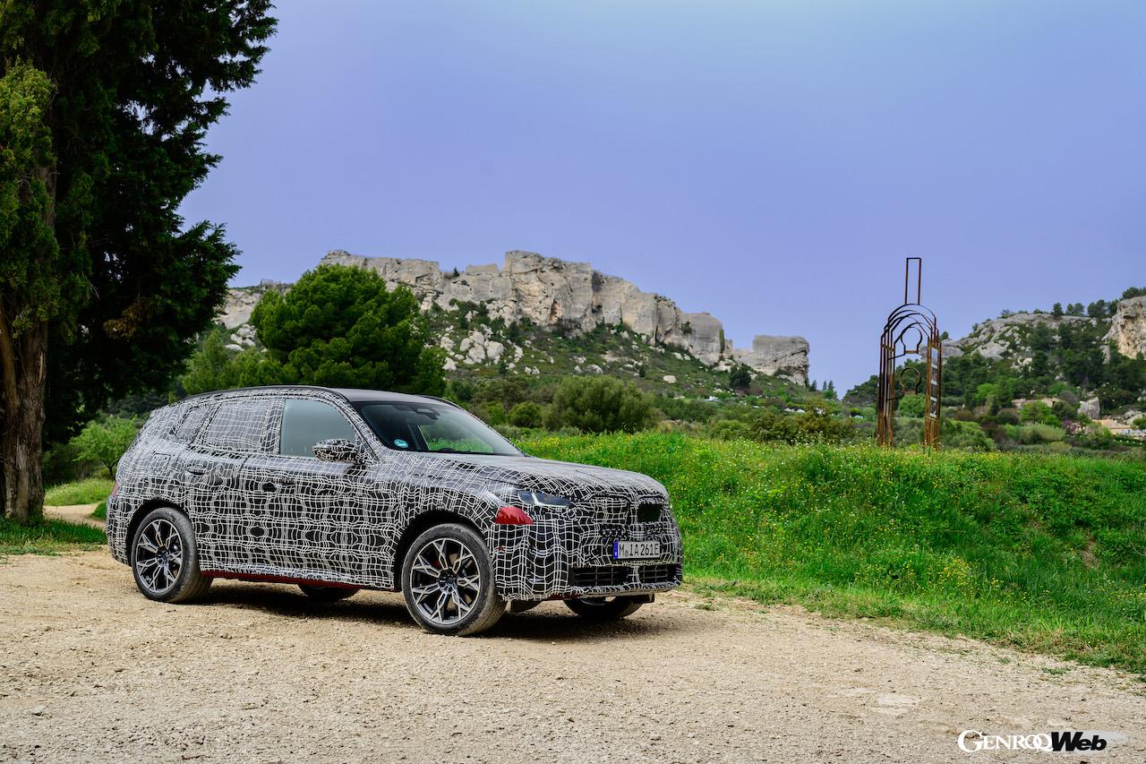 BMWはフランスのミラマスで行われた、新型「BMW X3」のテスト写真を公開した。