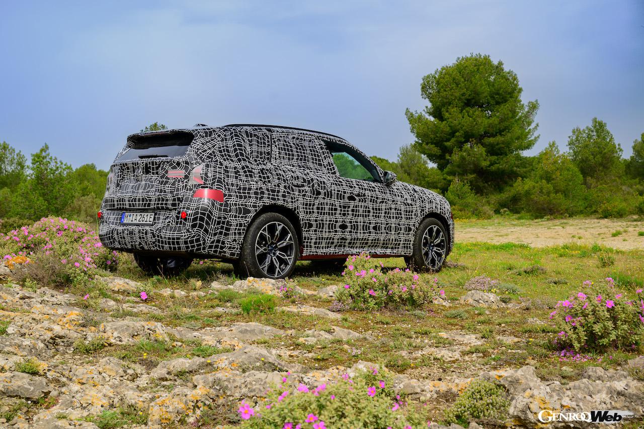 BMWはフランスのミラマスで行われた、新型「BMW X3」のテスト写真を公開した。