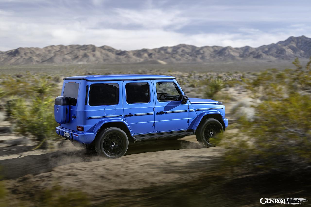 フル電動クロスカントリー4WD「メルセデス・ベンツ G 580 with EQ テクノロジー」の走行シーン。