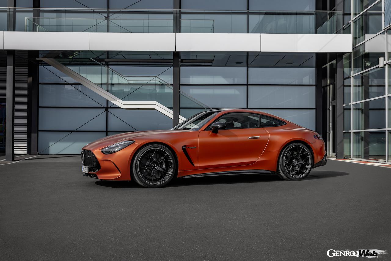 トップパフォーマンスモデル「メルセデス AMG GT 63 S E パフォーマンス」のエクステリア。