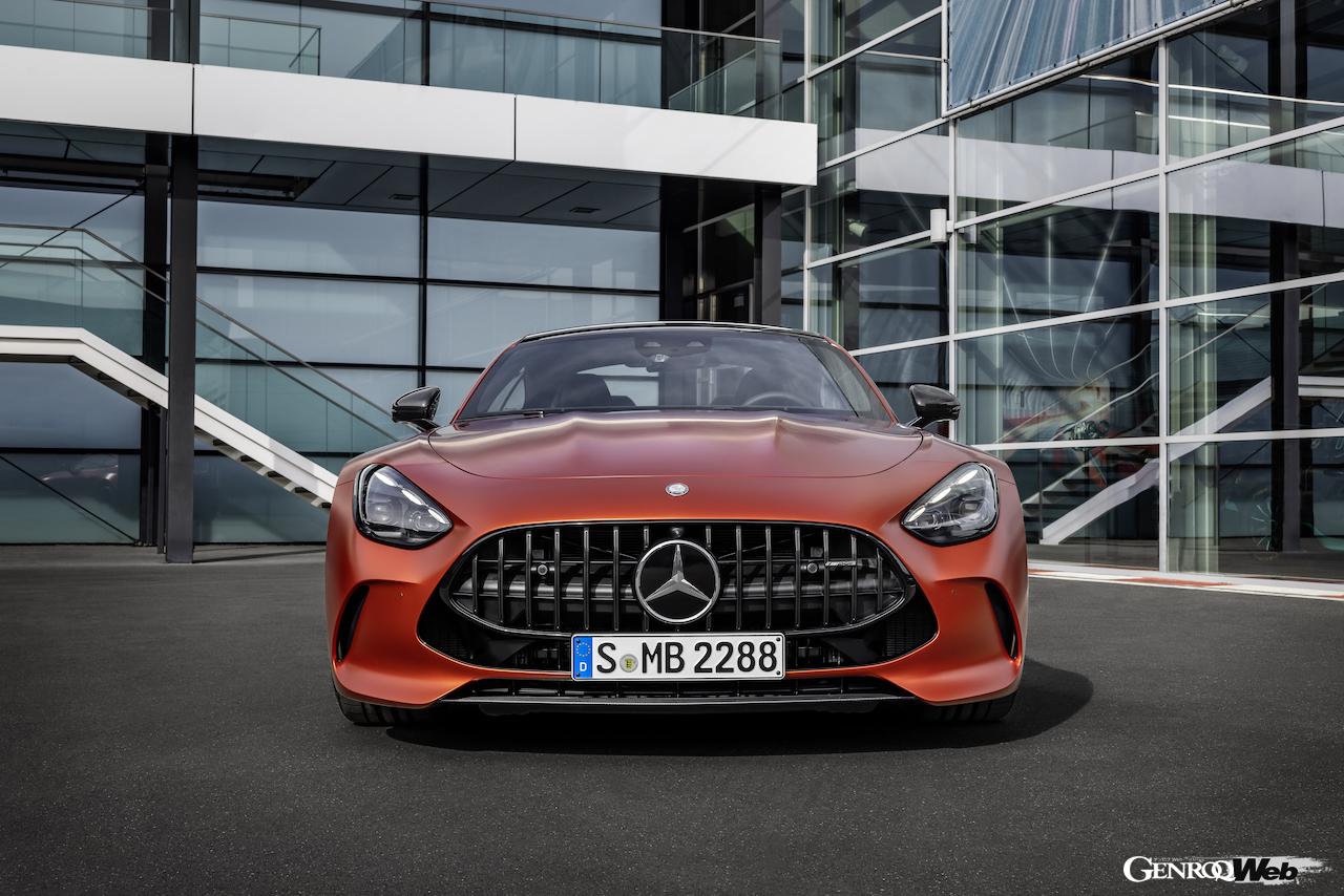 トップパフォーマンスモデル「メルセデス AMG GT 63 S E パフォーマンス」のエクステリア。