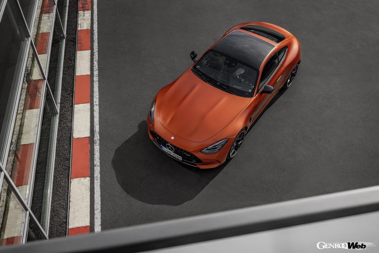 トップパフォーマンスモデル「メルセデス AMG GT 63 S E パフォーマンス」のエクステリア。