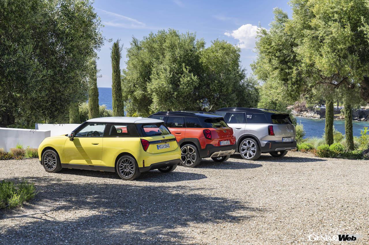 フル電動クロスオーバー「MINI エースマン」が登場し、3台が揃った新世代MINIラインナップ。