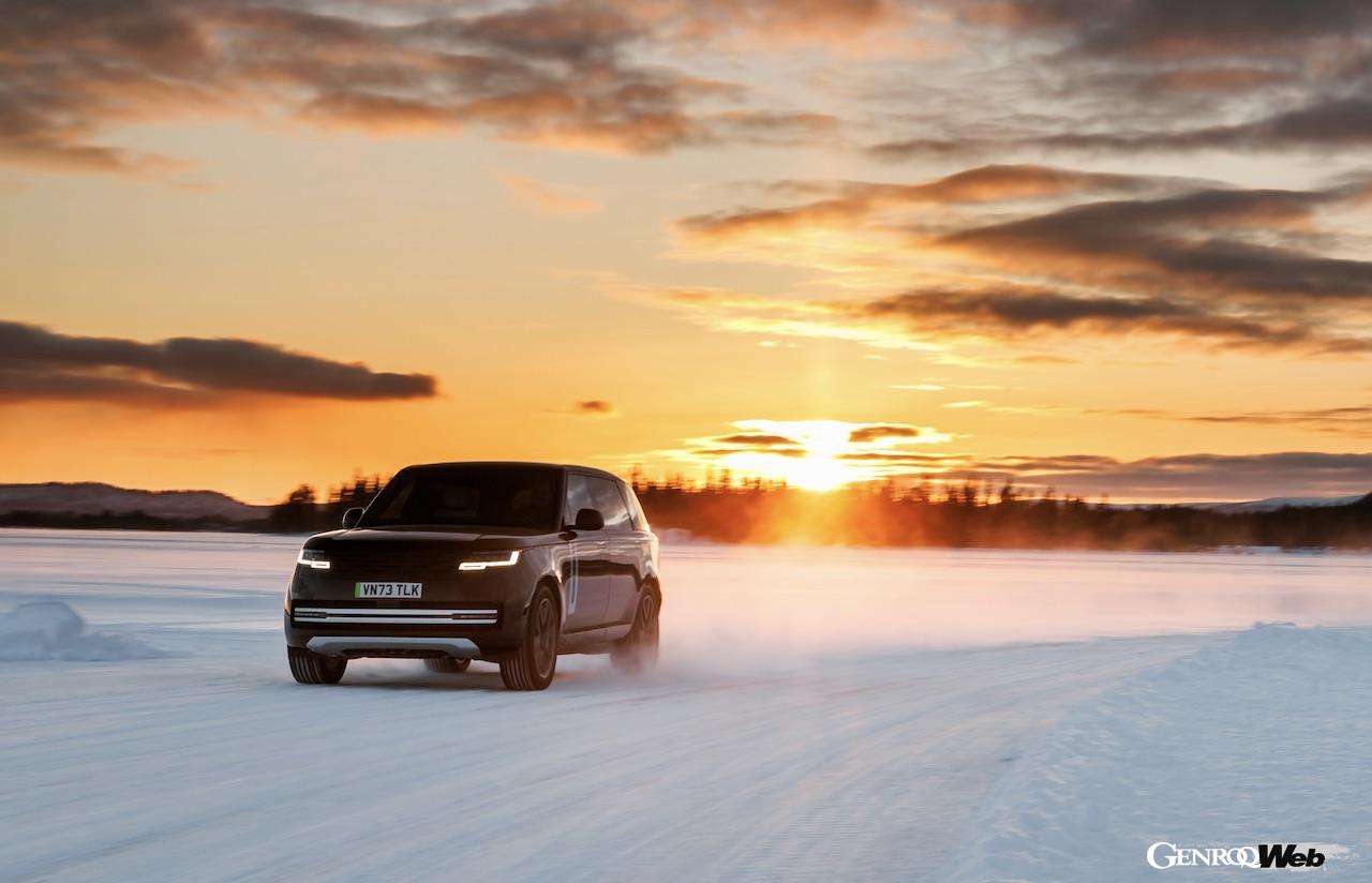 マイナス40℃に達したスウェーデンの北極圏で走行を繰り返す、レンジローバー エレクトリック プロトタイプ1号車。