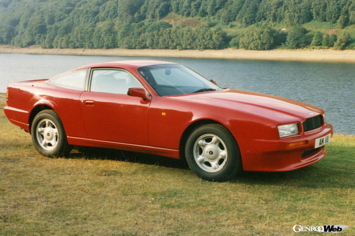 コスト削減のため、アウディ200のヘッドライト、フォルクスワーゲン シロッコのテールライトのほか、インテリアの各部にもGM、ジャガー、フォード、シトロエンなど様々なメーカーのパーツが流用された。