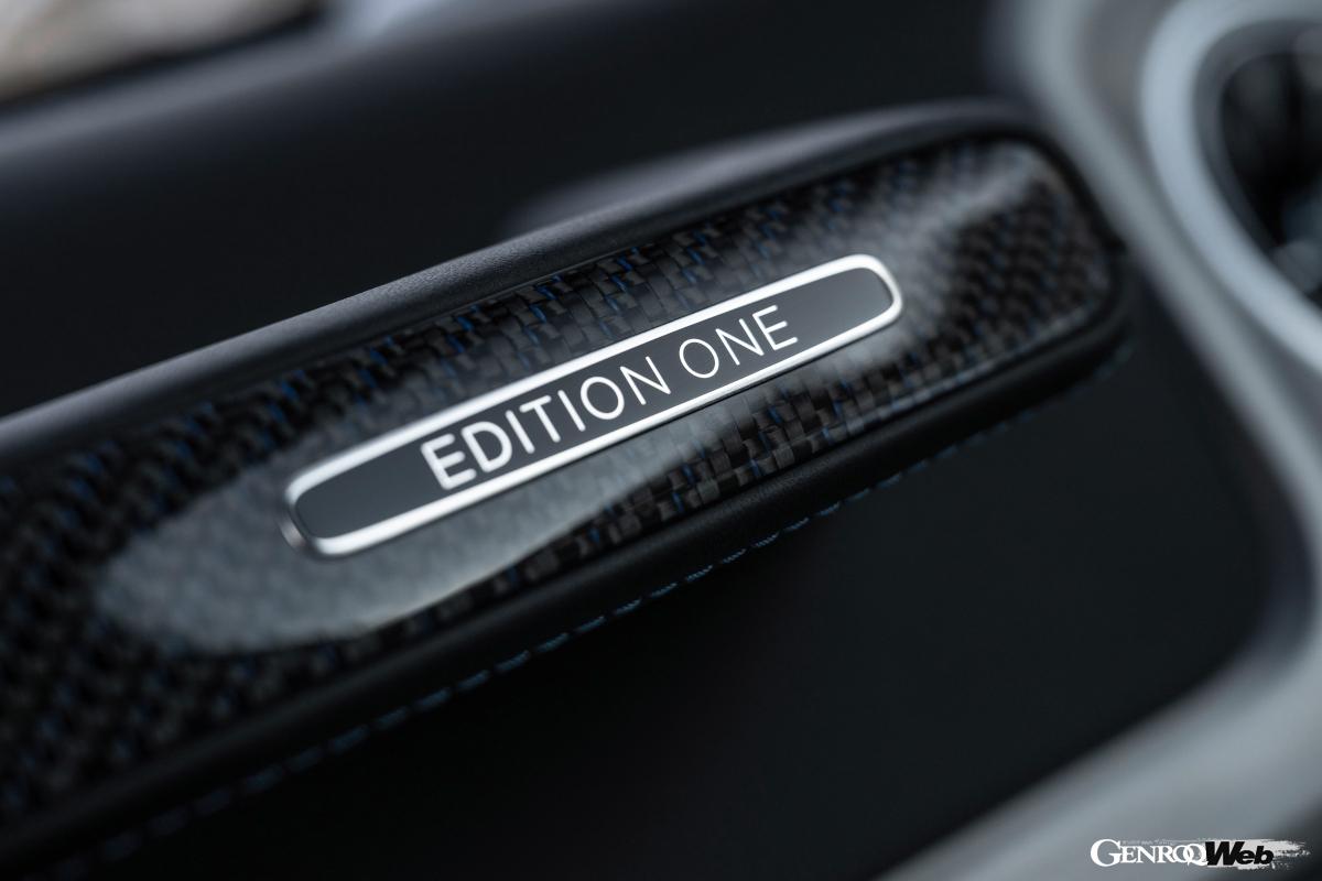 初期限定モデルのEDITION ONE（左）はサウスシーブルーマグノなど5種類の特別色から選択可能。