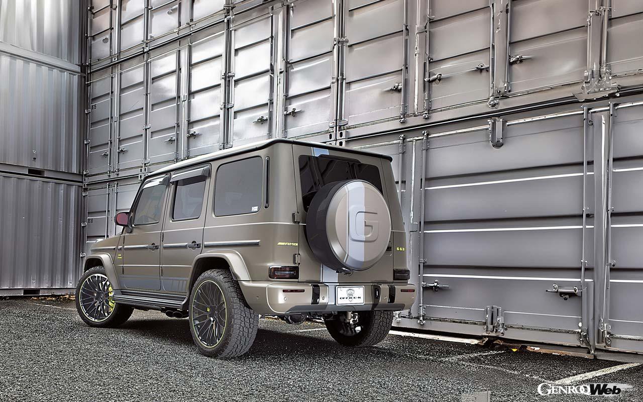 ホイールはGRIDの鍛造22インチ。純正のホイールボルトが使用できる。タイヤはNITTOのオールテレーン、TERRA GRAPPLER（305/40R22）を履く。純正キャリパーはレモンイエローへと変更。