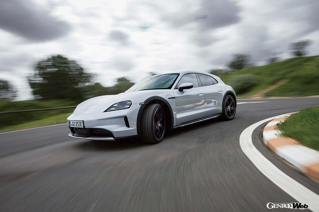 今回は試乗こそできなかったが新型タイカンには先代同様、クロスツーリスモもラインナップされる。