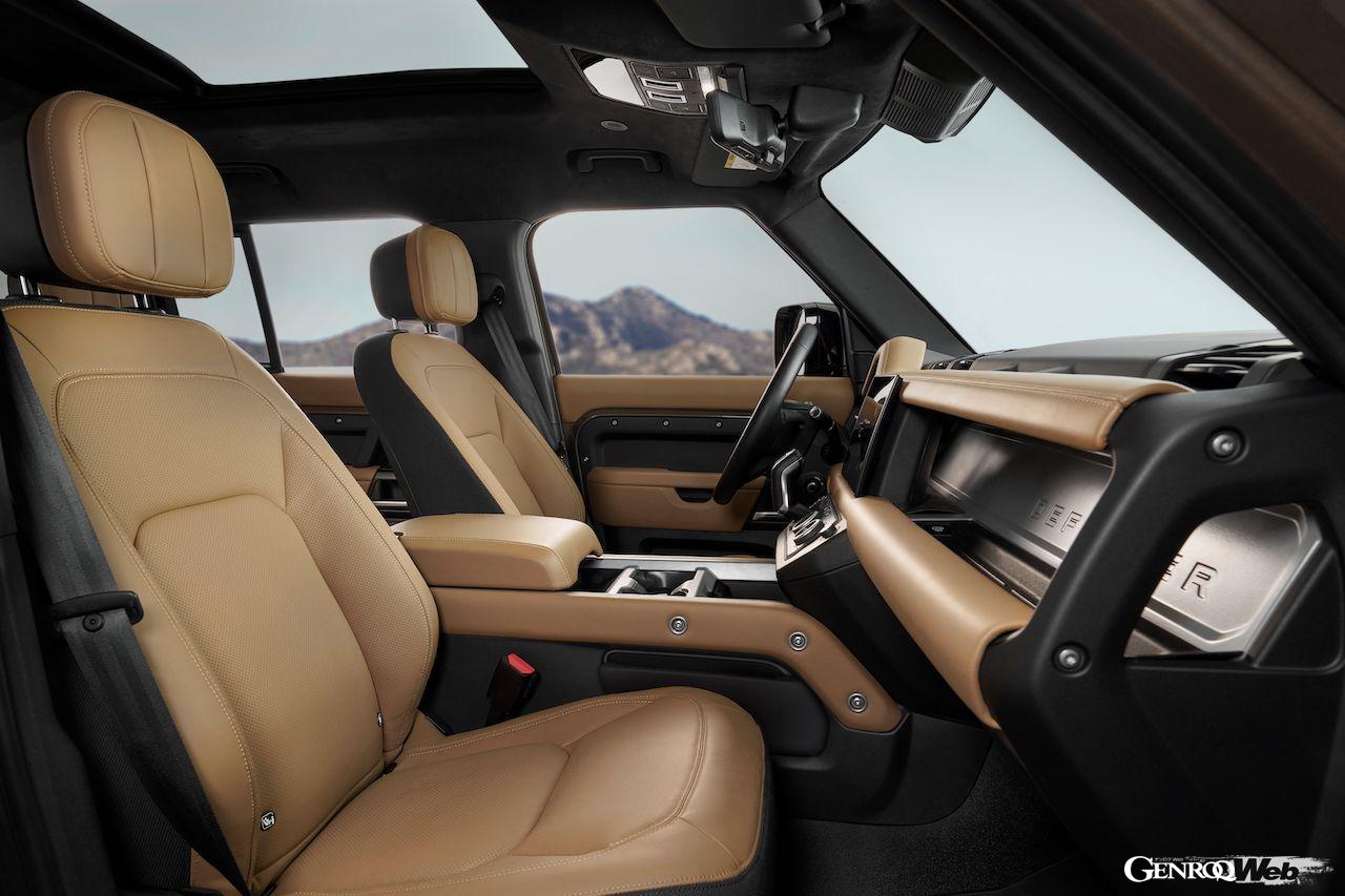 「ディフェンダー」2025年モデルのインテリア。