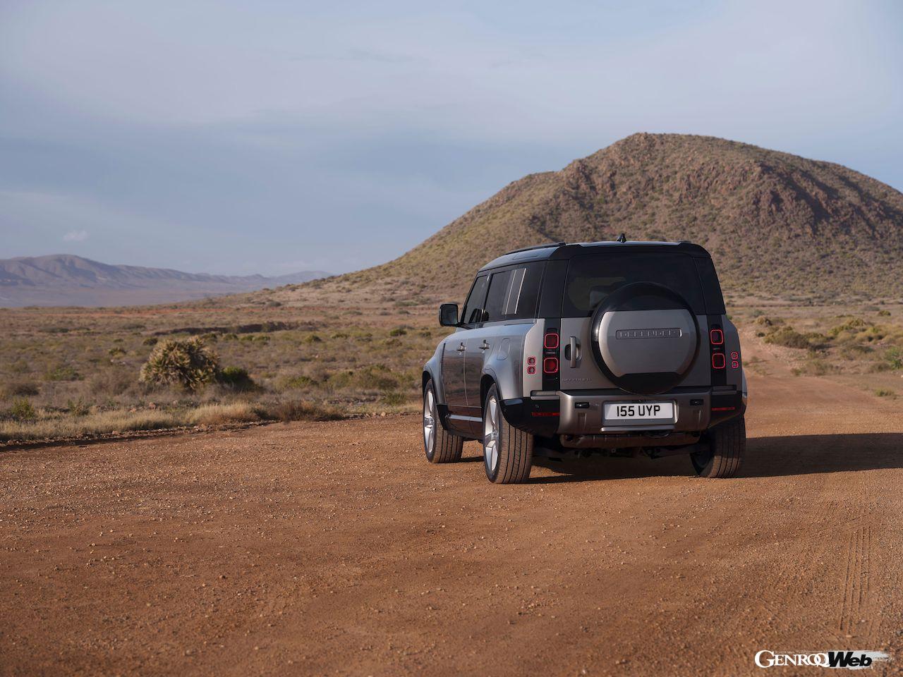 「ディフェンダー」2025年モデルのエクステリア。