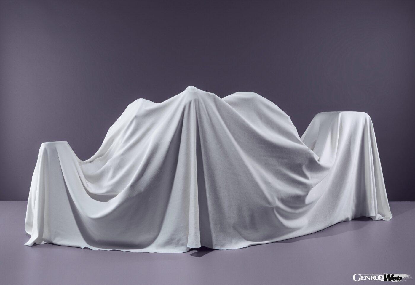 911に導入されるハイブリッドパワートレインは、排ガス規制や省燃費を実現しながらも、スポーツ性能を極めた存在になる。