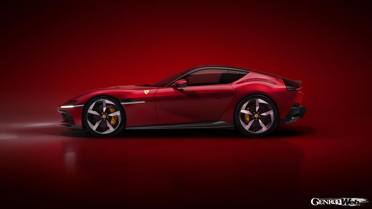 6.5リッターV型12気筒自然吸気エンジンをフロントミッド搭載する「フェラーリ 12チリンドリ」のエクステリア。