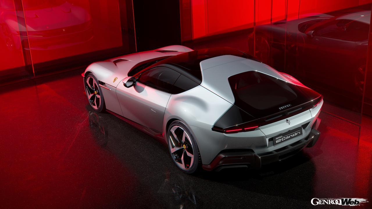 6.5リッターV型12気筒自然吸気エンジンをフロントミッド搭載する「フェラーリ 12チリンドリ」のエクステリア。