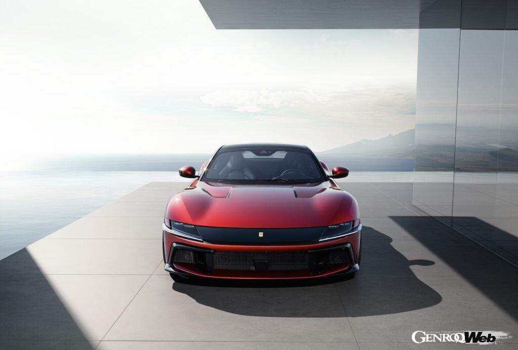 6.5リッターV型12気筒自然吸気エンジンをフロントミッド搭載する「フェラーリ 12チリンドリ」のエクステリア。