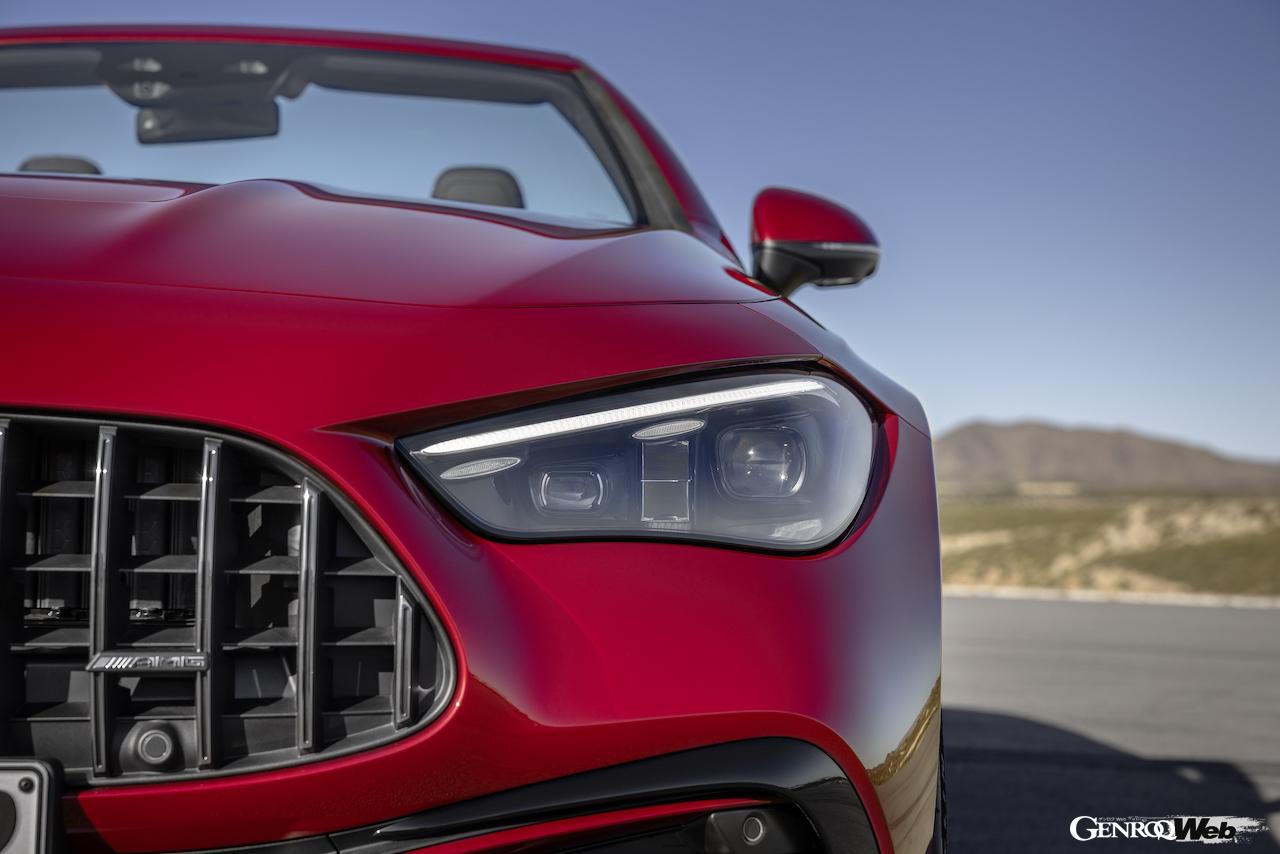 4シーターオープンスポーツ「メルセデス AMG CLE 53 4MATIC+ カブリオレ」のエクステリア。