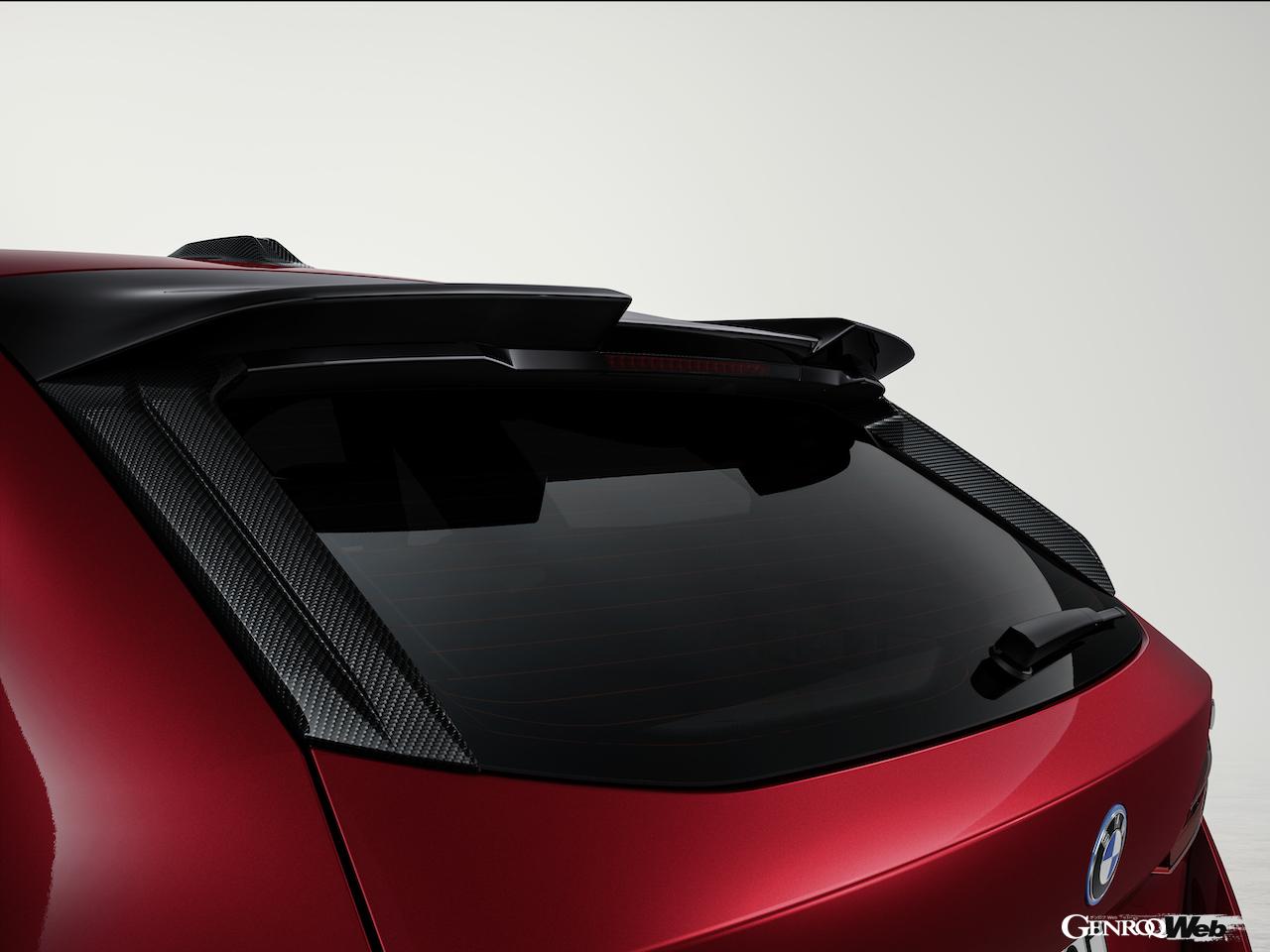 5シリーズ セダン／i5に続き、5シリーズ ツーリング／i5 ツーリング用の「BMW Mパフォーマンス・パーツ」が登場した。