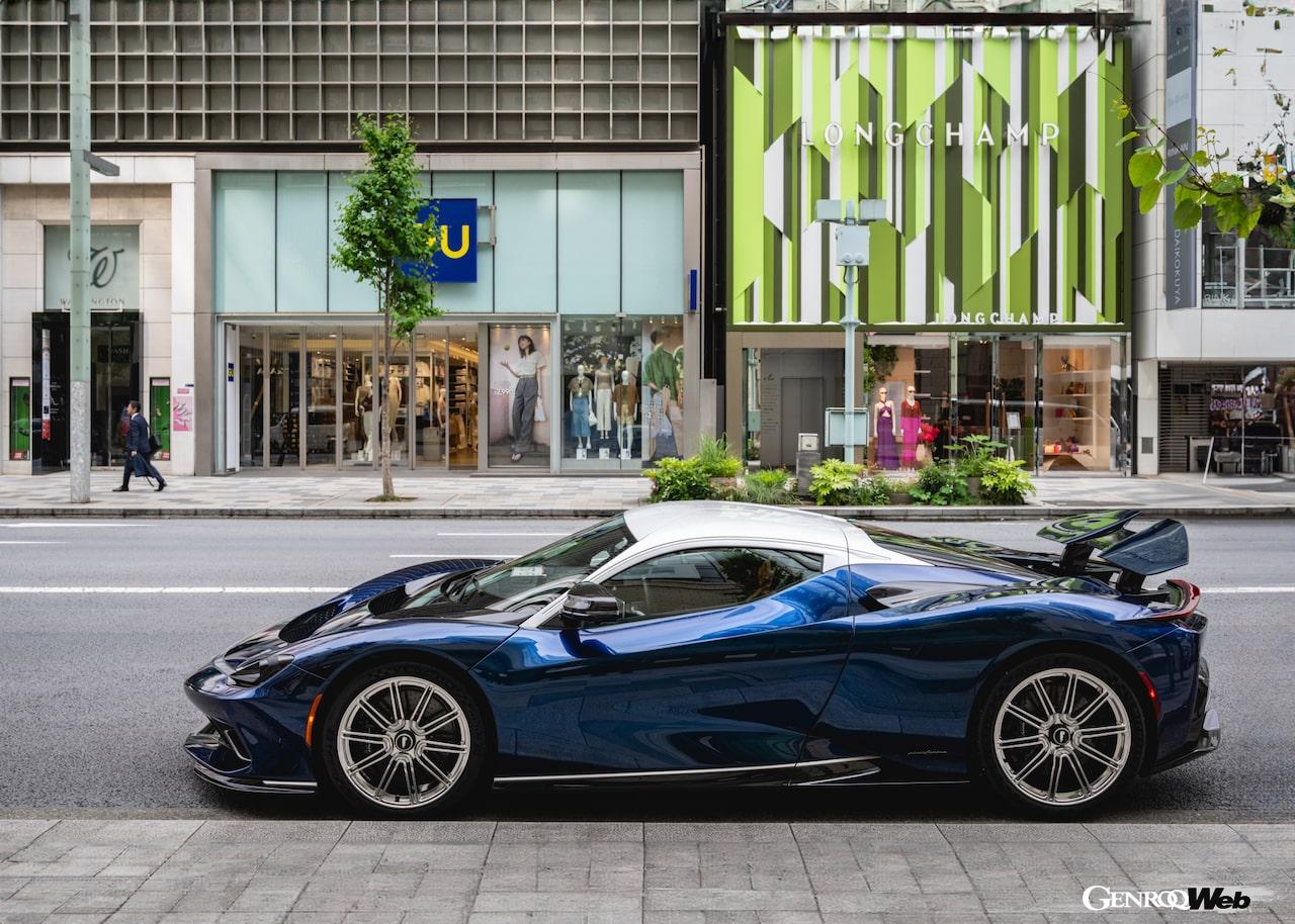 東京の街並みを疾走する、アウトモビリ・ピニンファリーナ バッティスタ チンクアンタチンクエ。