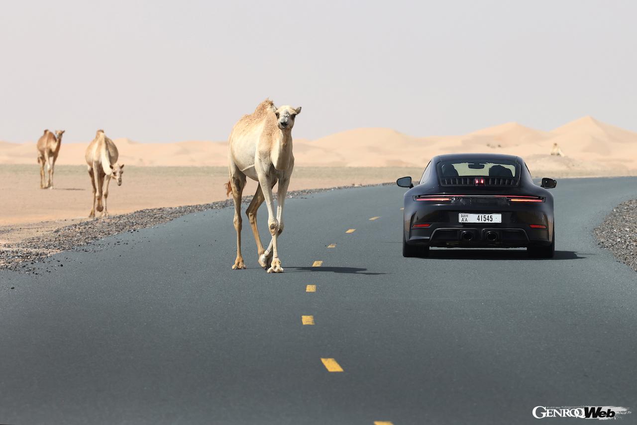 ドバイで行われた、911 ハイブリッドの最終テスト。