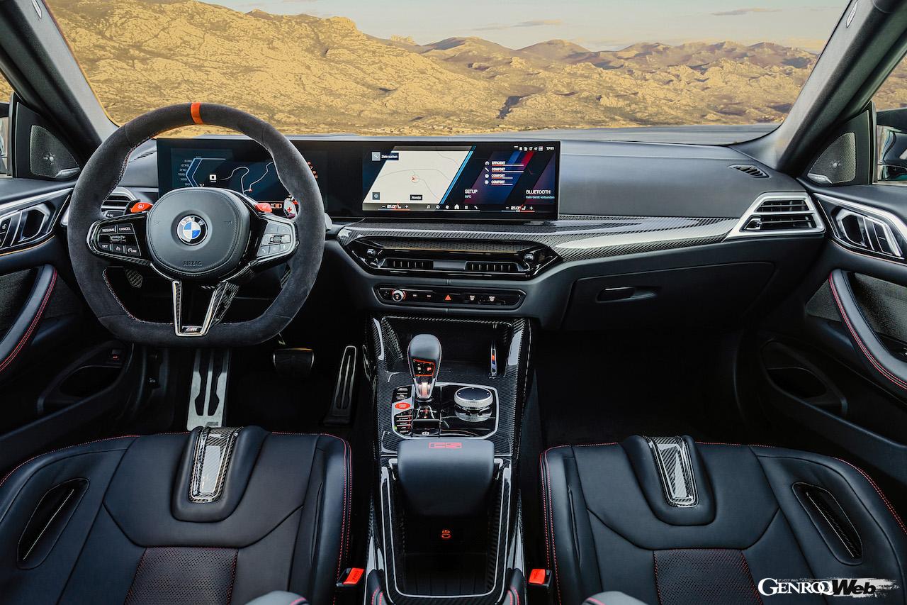 専用チューンが施された「BMW M4 CS」のコクピット。
