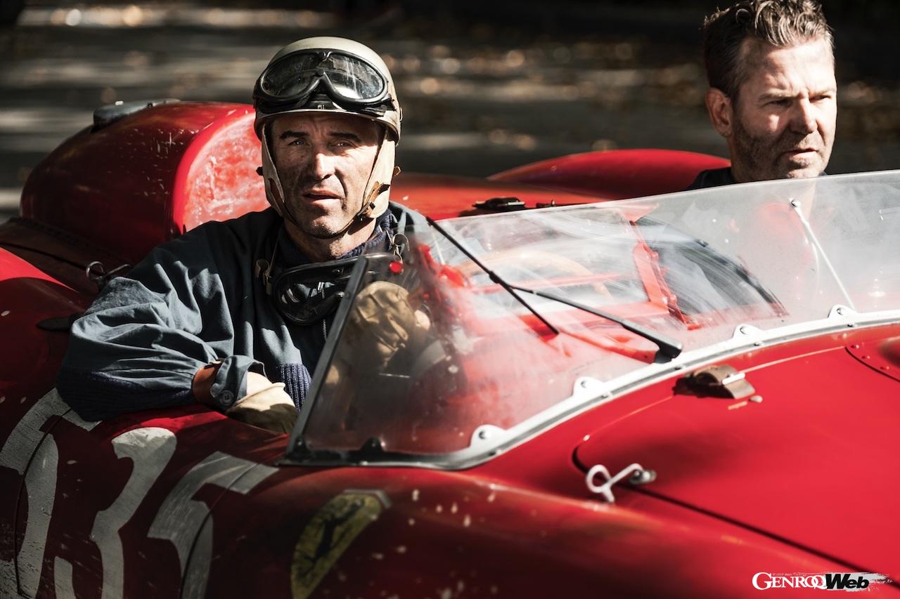 5月25日の「愛車の日」記念して公開された、作品内の場面写真。