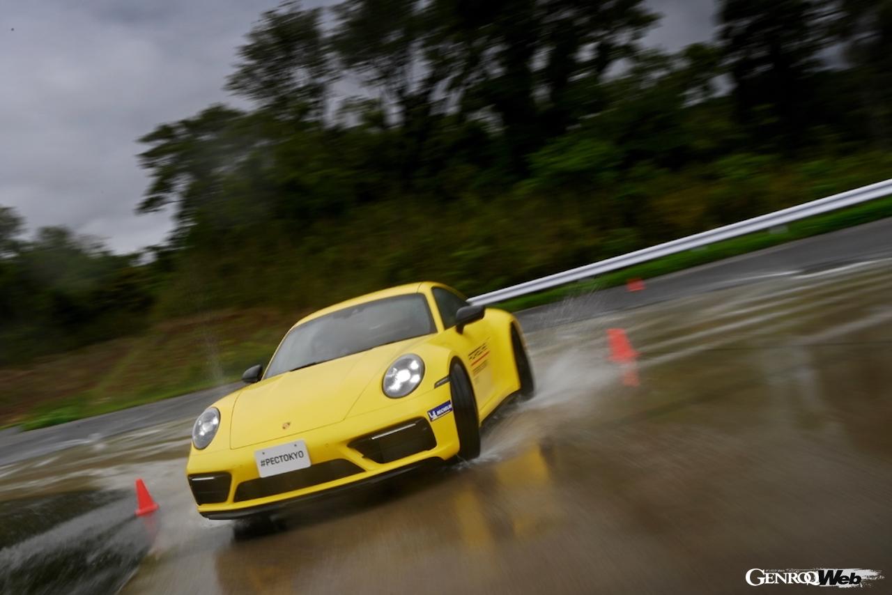 ポルシェ・エクスペリエンスセンター東京に、不安定なドライビング・コンディションをマスターできる「G-Forceプログラムが追加された。